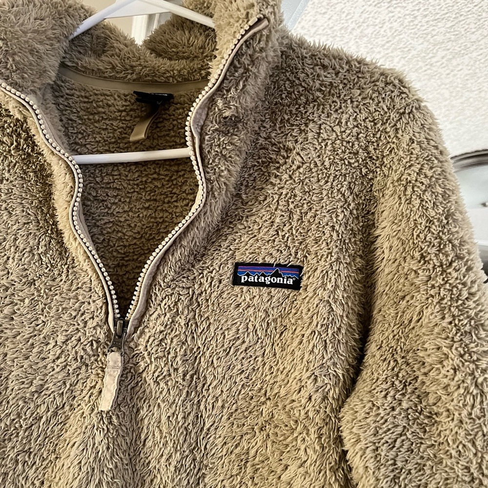 Patagonia Sherpa Quarter-Zip Pullover in Taupe